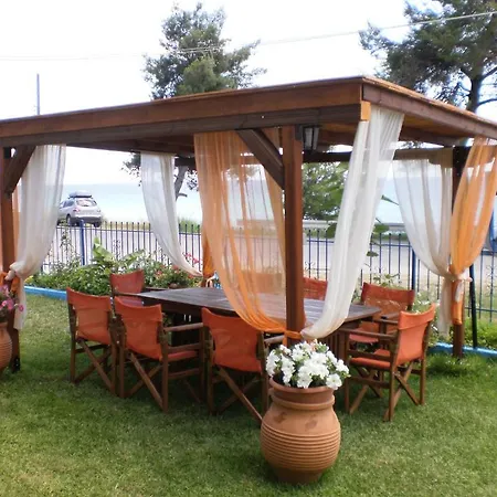 Kangaroo Aparthotel *